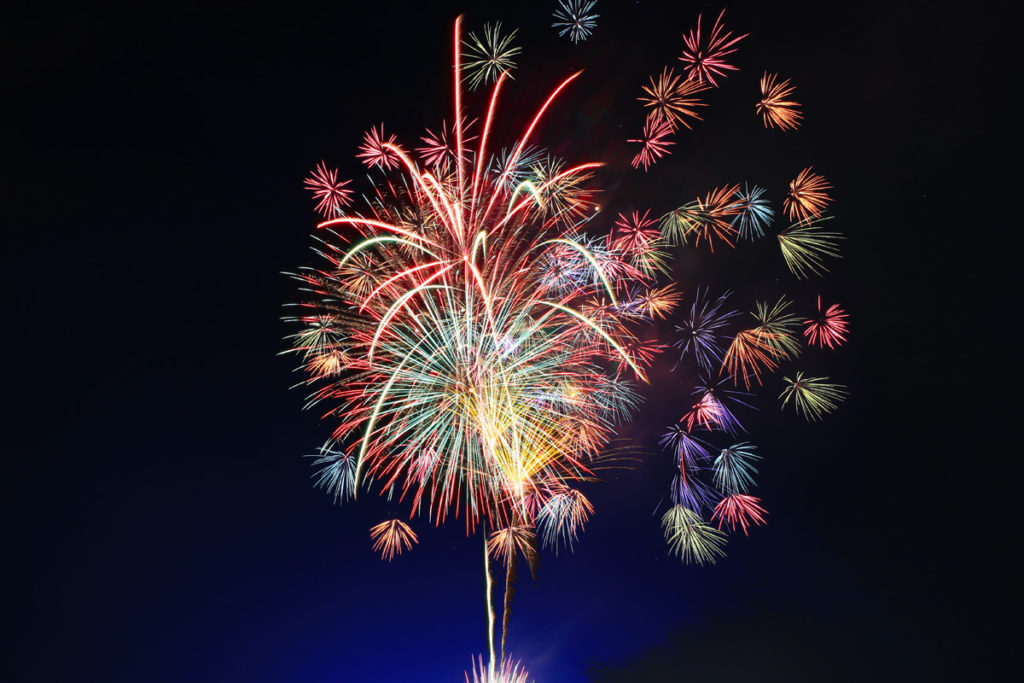 常滑納涼花火大会で花火の写真を撮る にーなーブログ