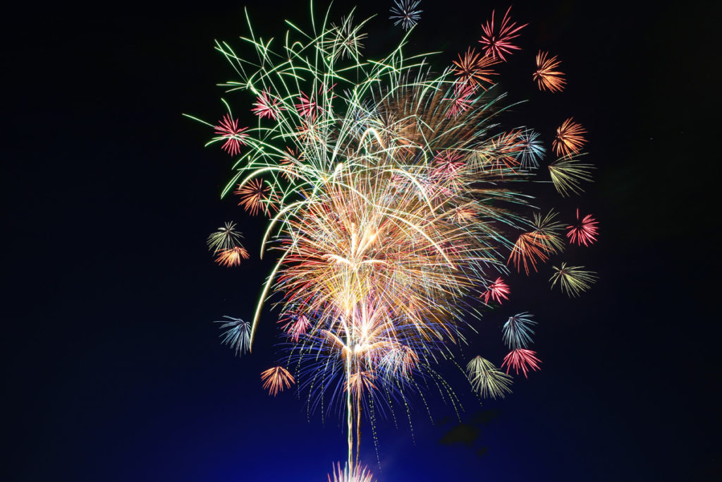 常滑納涼花火大会で花火の写真を撮る にーなーブログ